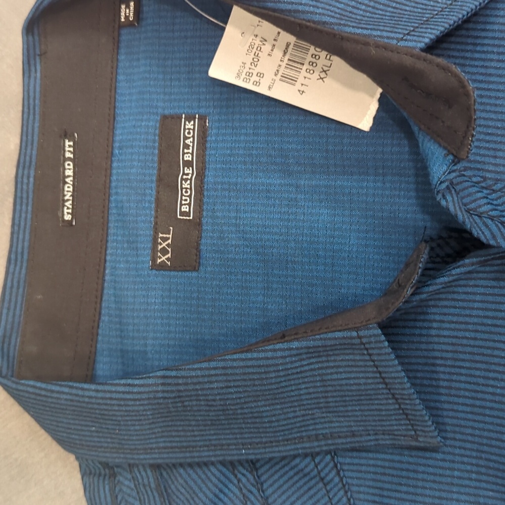 Buckle button down - Picture 2 of 3